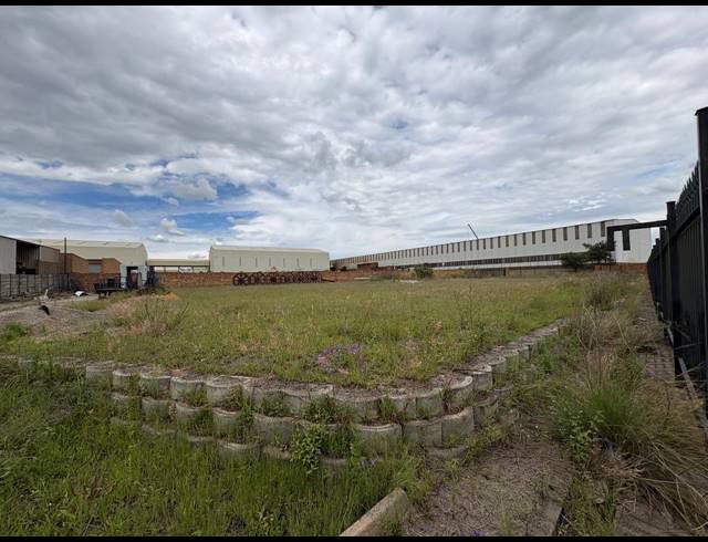 3,646M² VACANT LAND FOR SALE IN VAALPARK